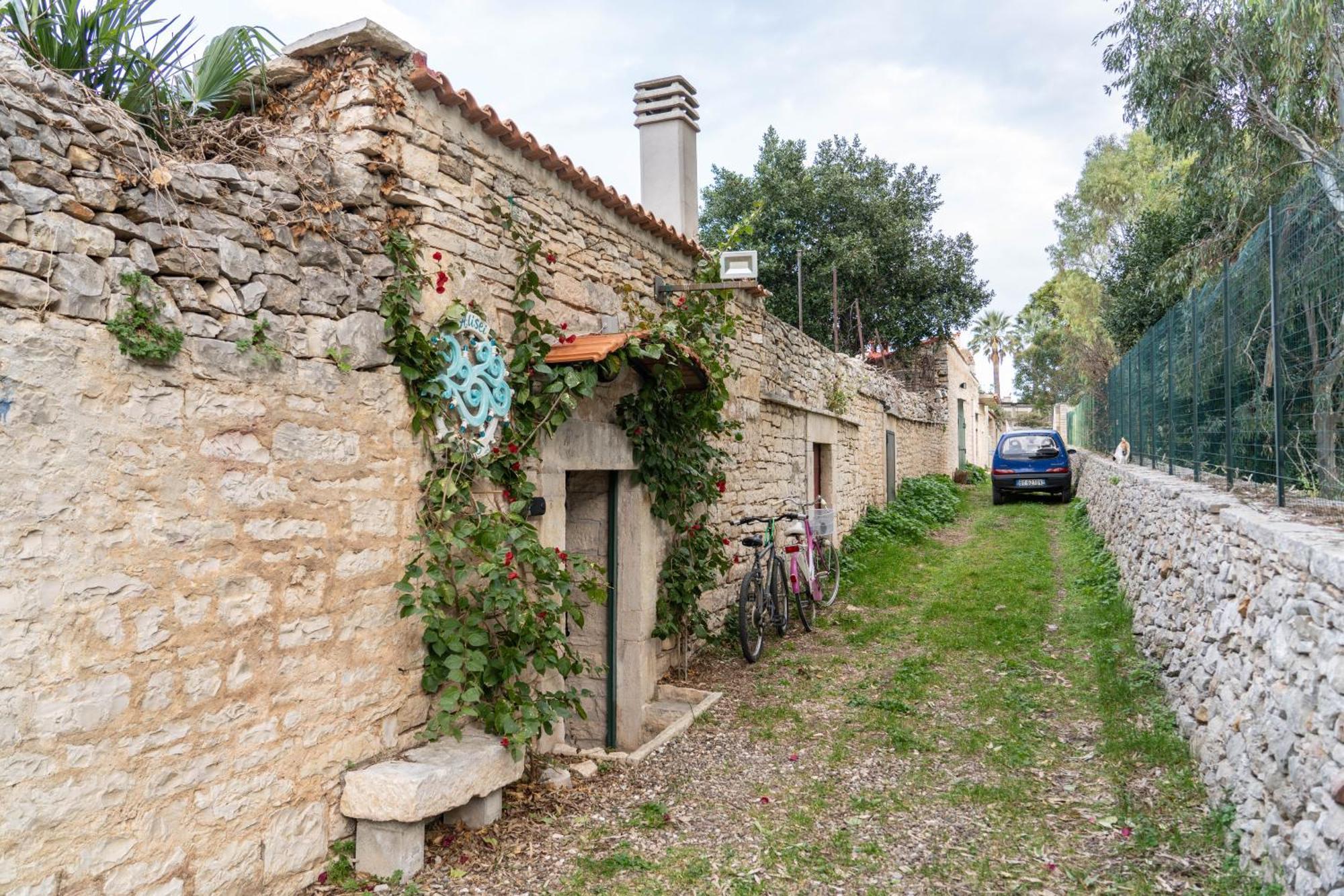 Casa Vacanze Alisei Terlizzi Exterior foto